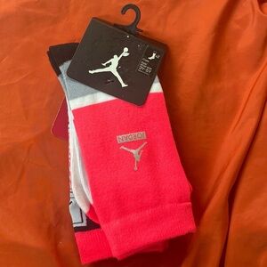 NWT Air Jordan 2 pack crew socks size: 3Y-5Y